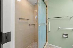 8111 Braddock Cir, Port Richey, FL 34668 - Photo 27