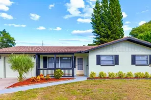 1073 Kenwood Dr, Dunedin, FL 34698 - Photo 1