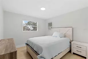 1073 Kenwood Dr, Dunedin, FL 34698 - Photo 21