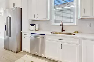 6354 Shimmering Shrs Ln, Saint Cloud, FL 34771 - Photo 5