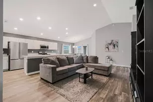 616 Vittorio Dr, Winter Haven, FL 33884 - Photo 3