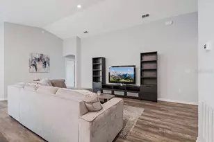 616 Vittorio Dr, Winter Haven, FL 33884 - Photo 13