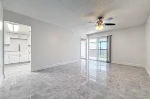 802 Sky Lake Cir, Orlando, FL 32809 - Photo 7