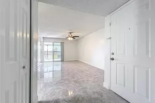 802 Sky Lake Cir, Orlando, FL 32809 - Photo 5