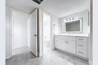 802 Sky Lake Circle #C, Orlando, FL 32809 - Photo 13