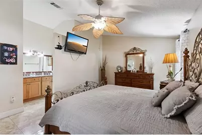 306 Medina Court, Kissimmee, FL 34758 - Photo 11