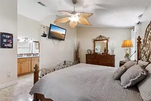 306 Medina Ct, Kissimmee, FL 34758 - Photo 11