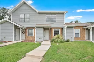 205 Arbor Cir, Sanford, FL 32773 - Photo 1