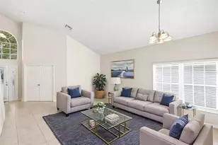 7946 Golden Pond Cir, Kissimmee, FL 34747 - Photo 3