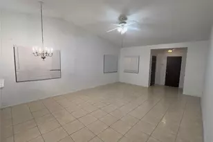 7101 Harbor Heights Cir, Orlando, FL 32835 - Photo 3