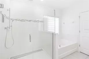 928 Avenal Ln, Davenport, FL 33837 - Photo 17