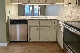 6810 E Royal Cres St, Inverness, FL 34452 - Photo 9