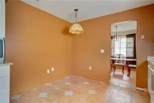 5445 Gambier Ct, Orlando, FL 32839 - Photo 5