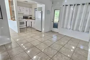 589 Swallow Ln, Spring Hill, FL 34606 - Photo 7