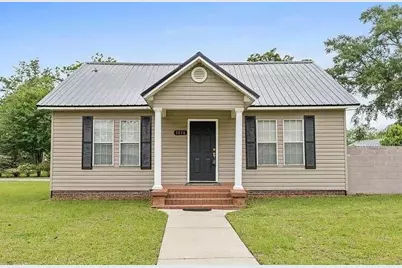 1016 10th Avenue, Graceville, FL 32440 - Photo 1
