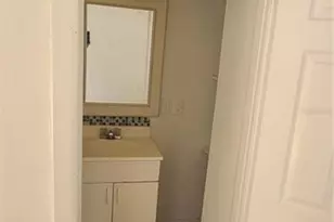 2027 Bentley St, Orlando, FL 32805 - Photo 19