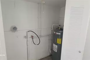 2027 Bentley St, Orlando, FL 32805 - Photo 13