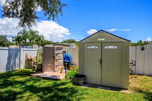 13500 Biscayne Dr, Grand Island, FL 32735 - Photo 29