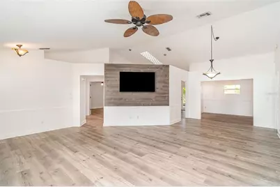 2048 Berry Roberts Drive, Sun City Center, FL 33573 - Photo 5