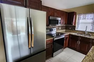 2483 Shelby Cir, Kissimmee, FL 34743 - Photo 11