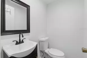 711 S Palmetto Ave, Deland, FL 32720 - Photo 15