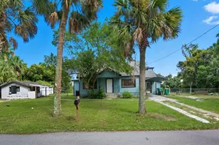 711 S Palmetto Ave, Deland, FL 32720 - Photo 1