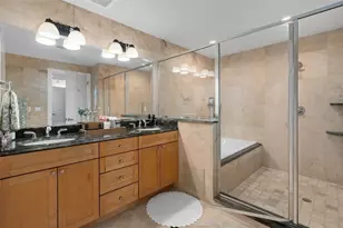 101 S Eola Dr, Orlando, FL 32801 - Photo 19