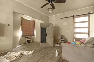 122 W Smith Ave, Haines City, FL 33844 - Photo 11