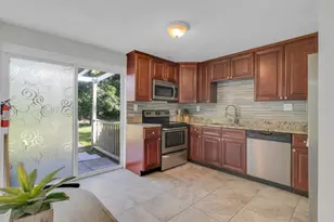 11531 Cameron St, Orlando, FL 32817 - Photo 9