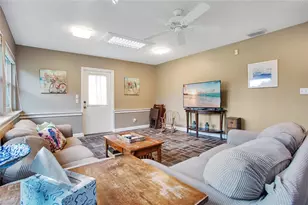 726 Albertson Pl, Orlando, FL 32806 - Photo 15