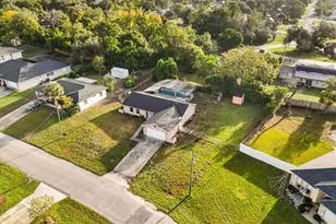 2096 E Parkton Dr, Deltona, FL 32725 - Photo 27