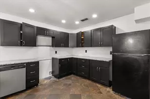 2096 E Parkton Dr, Deltona, FL 32725 - Photo 9