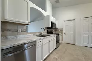 104 Heathrow Dr, Daytona Beach, FL 32117 - Photo 11