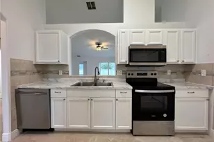 104 Heathrow Dr, Daytona Beach, FL 32117 - Photo 9