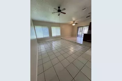 844 E Flag Lane, Kissimmee, FL 34759 - Photo 3