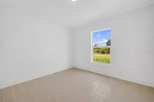 884 Chemstrand St E, Lehigh Acres, FL 33974 - Photo 17