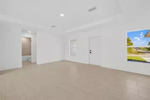 884 Chemstrand St E, Lehigh Acres, FL 33974 - Photo 3