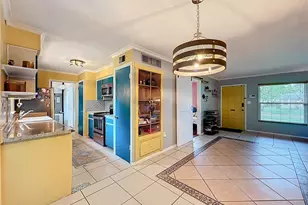 1098 Henry Balch Dr, Orlando, FL 32810 - Photo 9