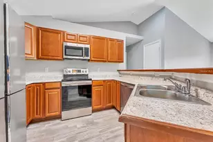 2008 Central Pkwy, Deland, FL 32724 - Photo 9