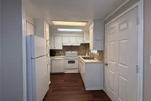 3634 S Citrus Cir, Zellwood, FL 32798 - Photo 5