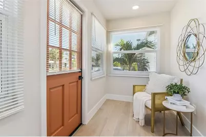 2001 37th Street S, Saint Petersburg, FL 33711 - Photo 5