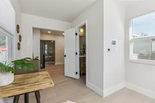 2001 37th St S, Saint Petersburg, FL 33711 - Photo 15