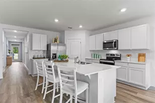 1056 Morfontaine St, Daytona Beach, FL 32124 - Photo 9