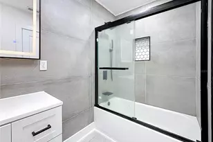 7907 1st Ave S, Saint Petersburg, FL 33707 - Photo 29