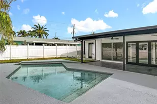 7907 1st Ave S, Saint Petersburg, FL 33707 - Photo 51