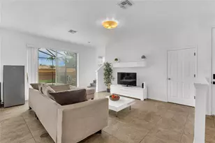 920 Las Fuentes Dr, Kissimmee, FL 34746 - Photo 5