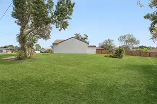 2451 Candlewick St, Deltona, FL 32738 - Photo 17