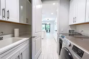 7665 Toscana Blvd, Orlando, FL 32819 - Photo 9