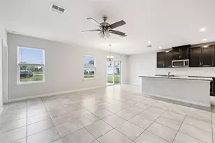 3112 St Charles Pl, Winter Haven, FL 33884 - Photo 5
