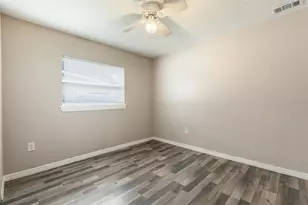 8314 Calais Cir, Orlando, FL 32825 - Photo 15